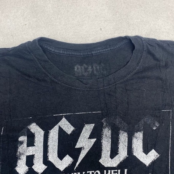 AC/DC Highway To Hell Graphic Tee Thrifted Vintage Style Size S - Picture 9 of 11